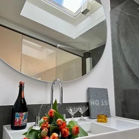 Well Pretty Places - Sustainable Interior Design In The Citycenter Apartment