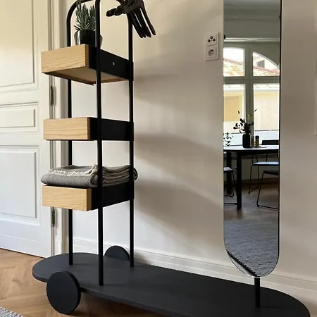 Well Pretty Places - Sustainable Interior Design In The Citycenter Apartment